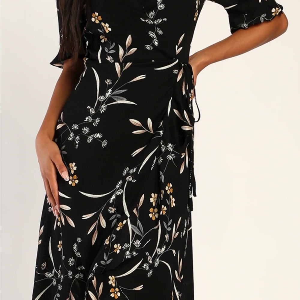 Wild Winds Black Floral Print High-Low Wrap Dress - Picture 7 of 9